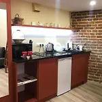 Center Avenue с Apartment