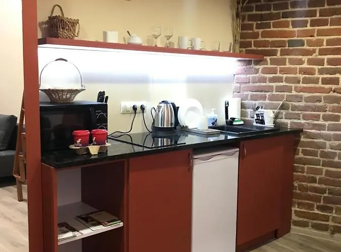 Center Avenue с Apartament