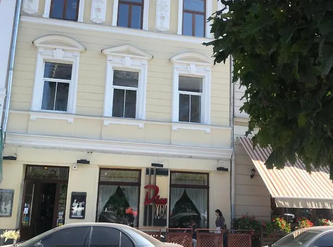 Center Avenue с Apartament