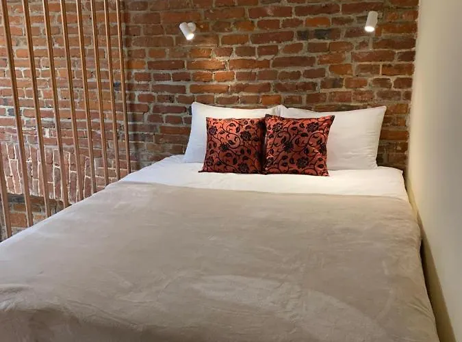 Center Avenue с * Lwów